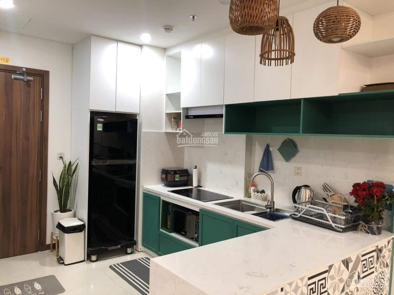 Hai mẹ con em đang chung cư Homy Land Q2 cần chị giúp việc nấu ăn, dọn dẹp nhà cửa