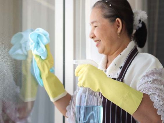 Mình cần tuyển gấp cô giúp việc dưới 52 t nhận ăn ở lại.