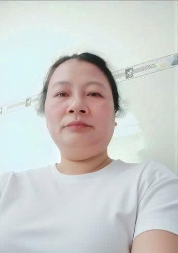 Chị Lan (1980) tìm việc giúp việc nhà, chăm bé