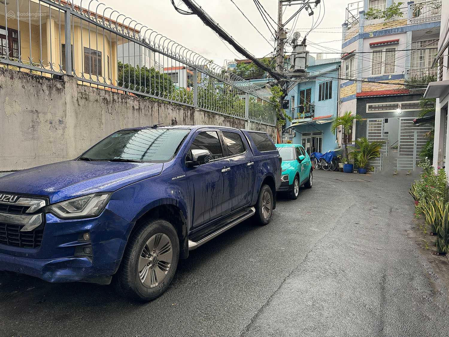 Em ở Phú Nhuận, Cần tìm 1 cô giúp việc nhà, lương em đang trả là 11 triệu