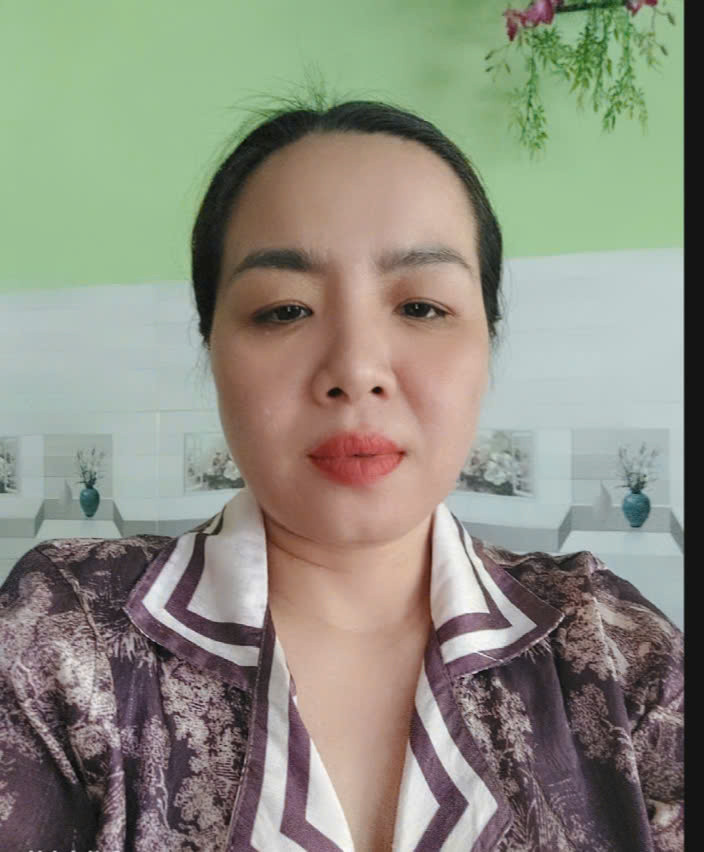 làm, Chị     NGUYỄN THỊ THU HÀ    Sinh năm: 1981    Quê: Bình Định