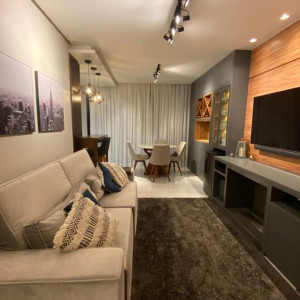 Tuyển chị bảo mẫu, bé 4 tháng,Lương: 10 triệu + thưởng + tháng lương 13.