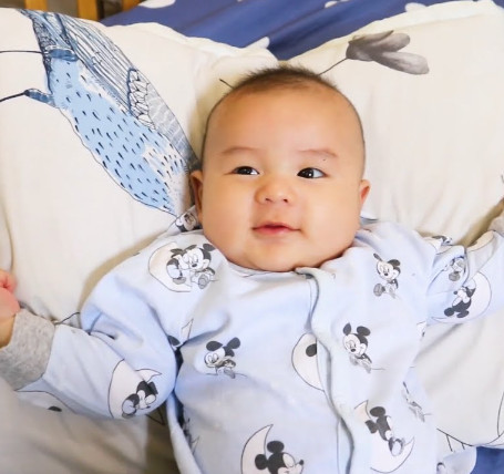 CẦN CHỊ CÓ KINH NGHIỆM CHĂM BÉ