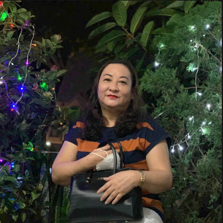 Cô PHƯƠNG HOA 1971 quê Vĩnh Long. CẦN TÌM VIỆC