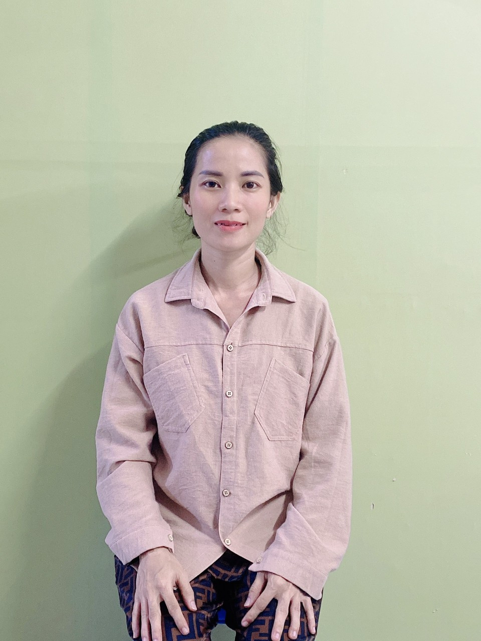 CHUYÊN GIÚP VIỆC NHÀ, CHỊ KHÔNG VƯỚNG BẬN GIA ĐÌNH NÊN CẦN TÌM VIỆC LÀM Ở LẠI LÂU DÀI