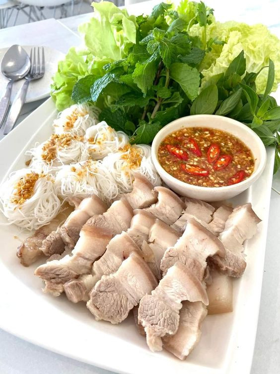 TUYỂN GẤP MỘT CÔ VỀ LO VIỆC CƠM NƯỚC CHO GIA ĐÌNH EM Ở QUANG TRUNG- GÒ VẤP