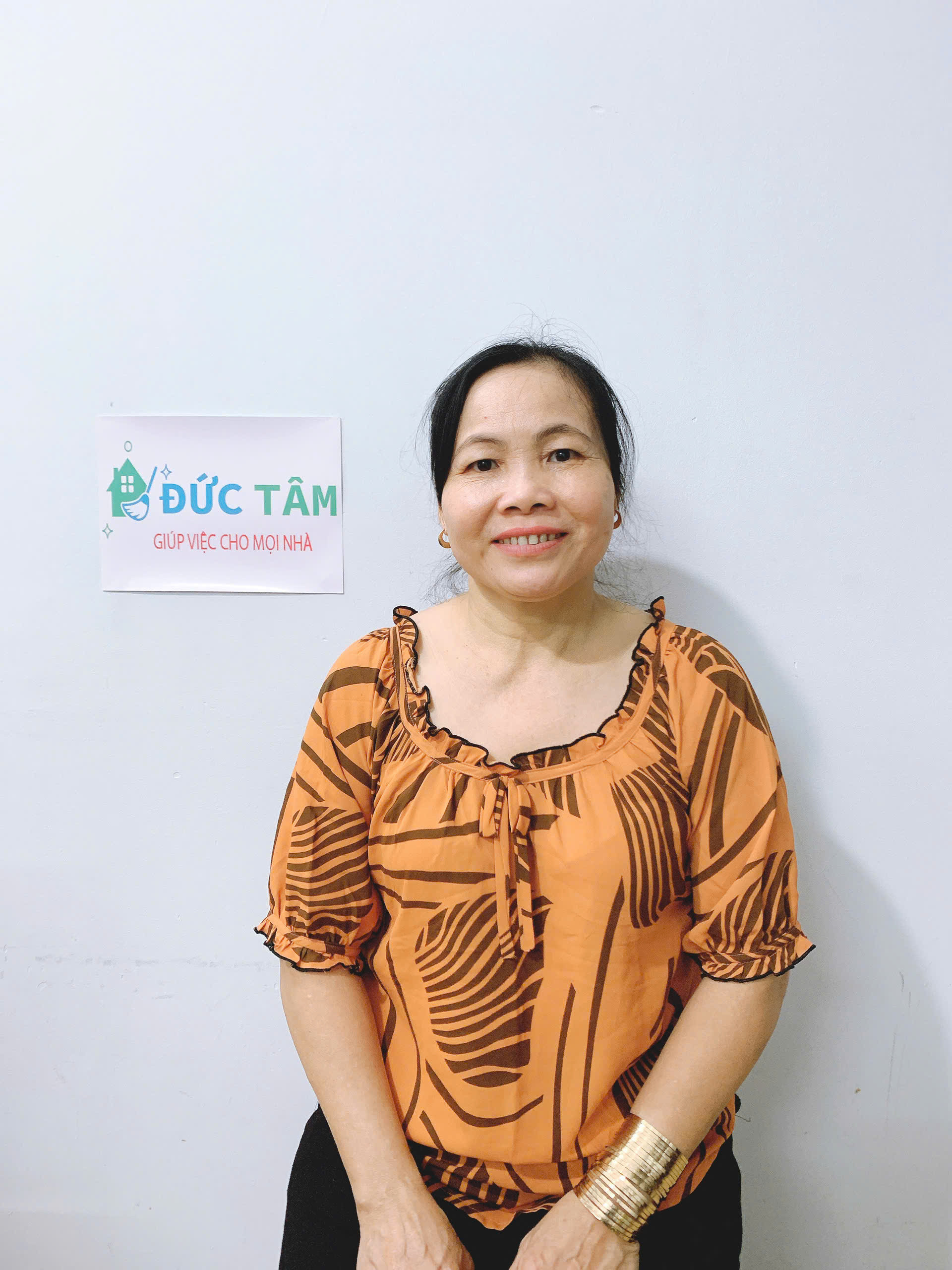 Em tìm việc giúp cô Thúy (48 tuổi, Bến Tre) hiền lành, chịu khó, nấu ăn ngon