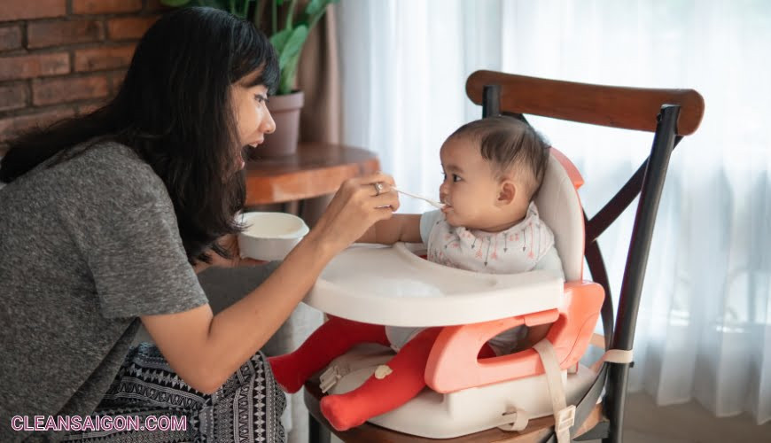 BÌNH DƯƠNG - CẦN NGƯỜI CHĂM BÉ, PHỤ VIỆC NHÀ BAO ĂN Ở