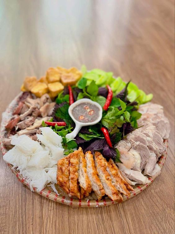 Cần gấp 1 chị giúp việc nhà ở Tiền giang bao ăn ở