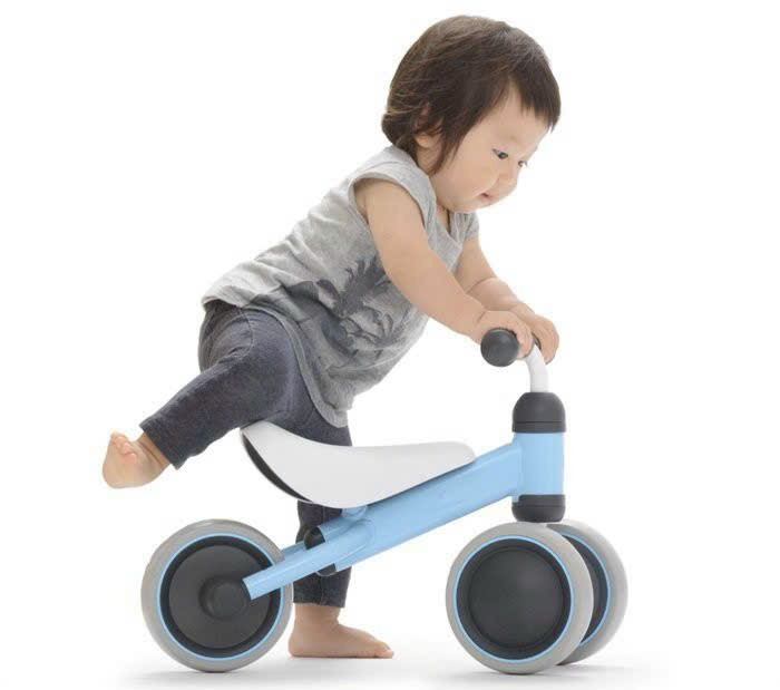 CẦN TUYỂN GẤP CÔ CHĂM EM BÉ NHẬN VIỆC ĐI LÀM NGAY TẠI QUẬN 7