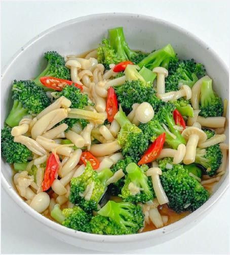 Em tuyển chị giúp việc làm ăn ở lại tại gần bến xe chợ lớn.