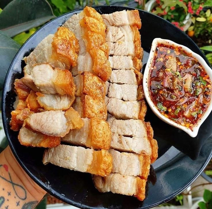 Tuyển Gấp Cô Giúp Việc Nhà Quận 1 - Lương từ 8-11 tr bao ăn ở