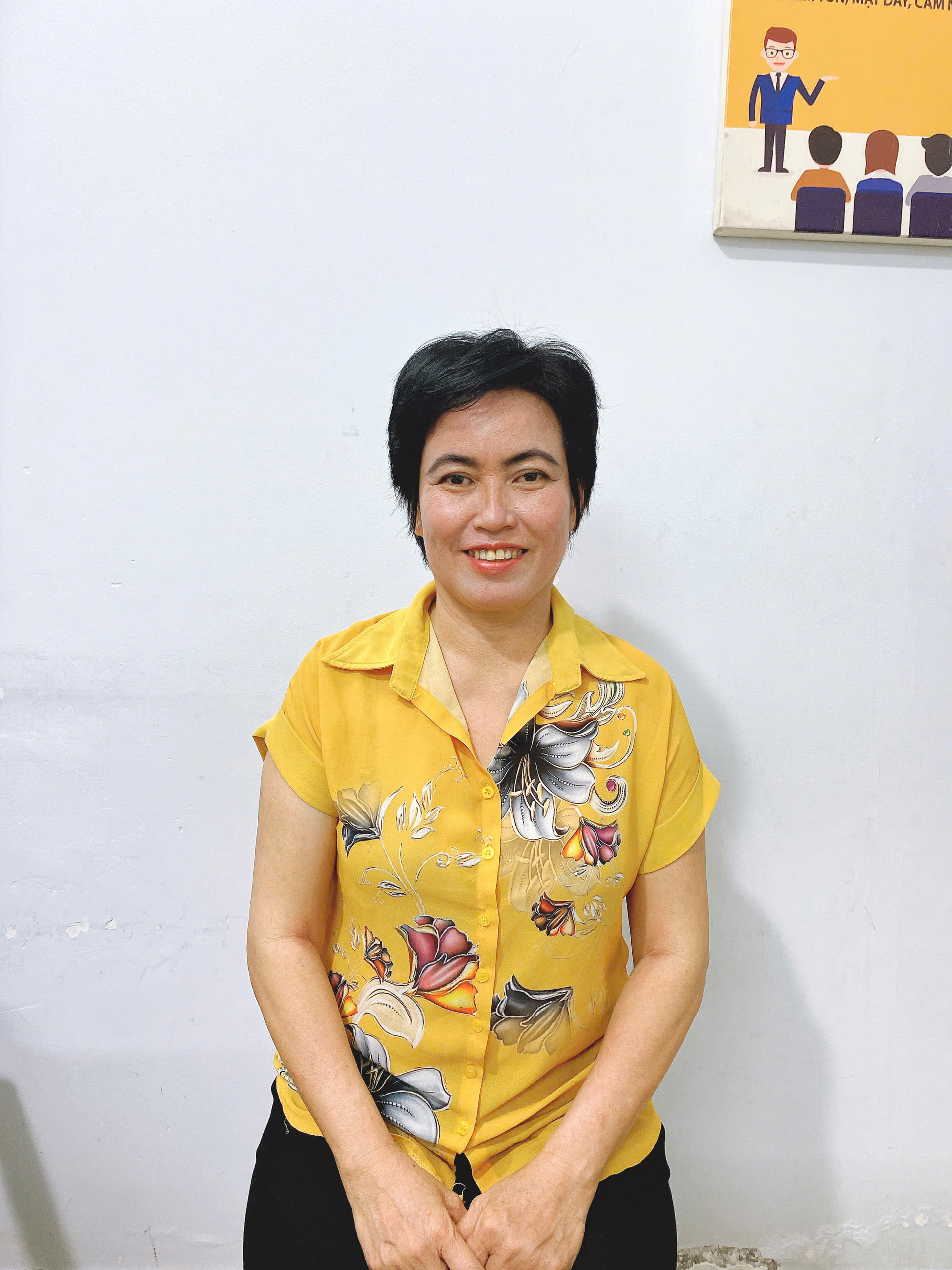 Cô Bảy miền tây tìm việc chăm em