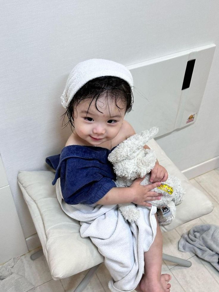 TRONG NGÀY MAI EM CẦN TÌM GẤP 1 CHỊ CHUYÊN CHĂM BÉ 13 THÁNG TUỔI LÀM VIỆC TẠI QUẬN TÂN PHÚ