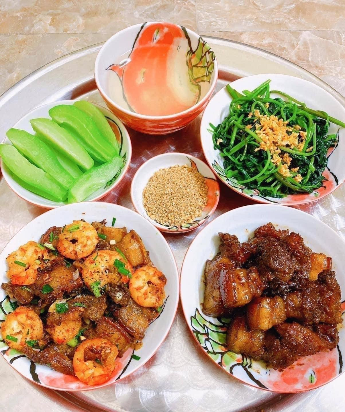 CẦN TÌM CÔ GIÚP VIỆC NHÀ VÀ PHỤ CHĂM BÉ 8 TUỔI