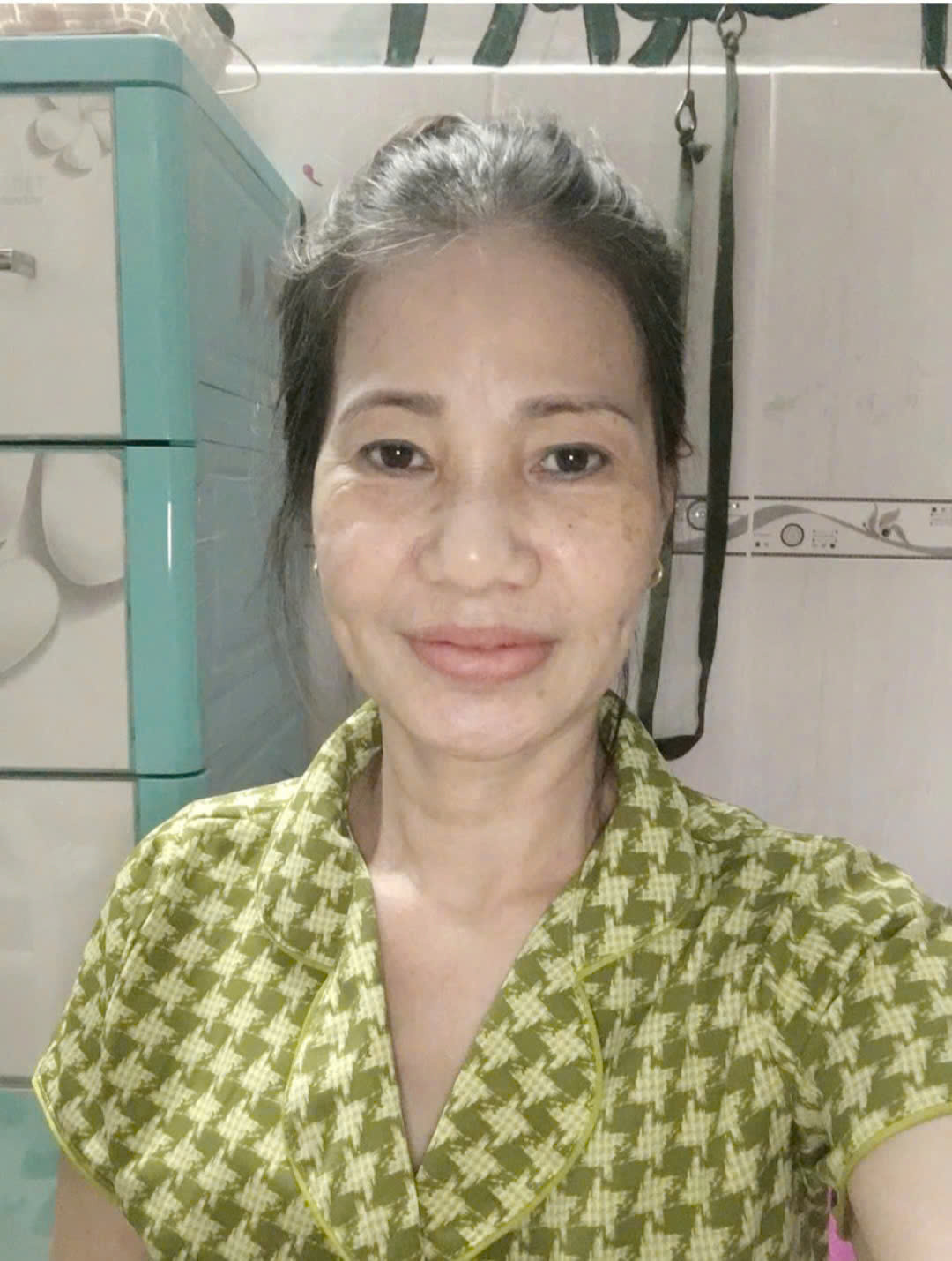 Cô THUÝ 1970  Quê: TP HCM. CẦN TÌM VIỆC