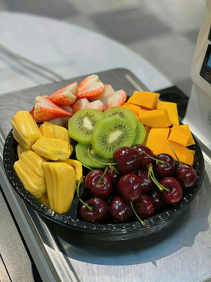 Em cần gấp chị giúp việc nhà không vướng bận gia đình làm ăn ở lại cho gia đình em