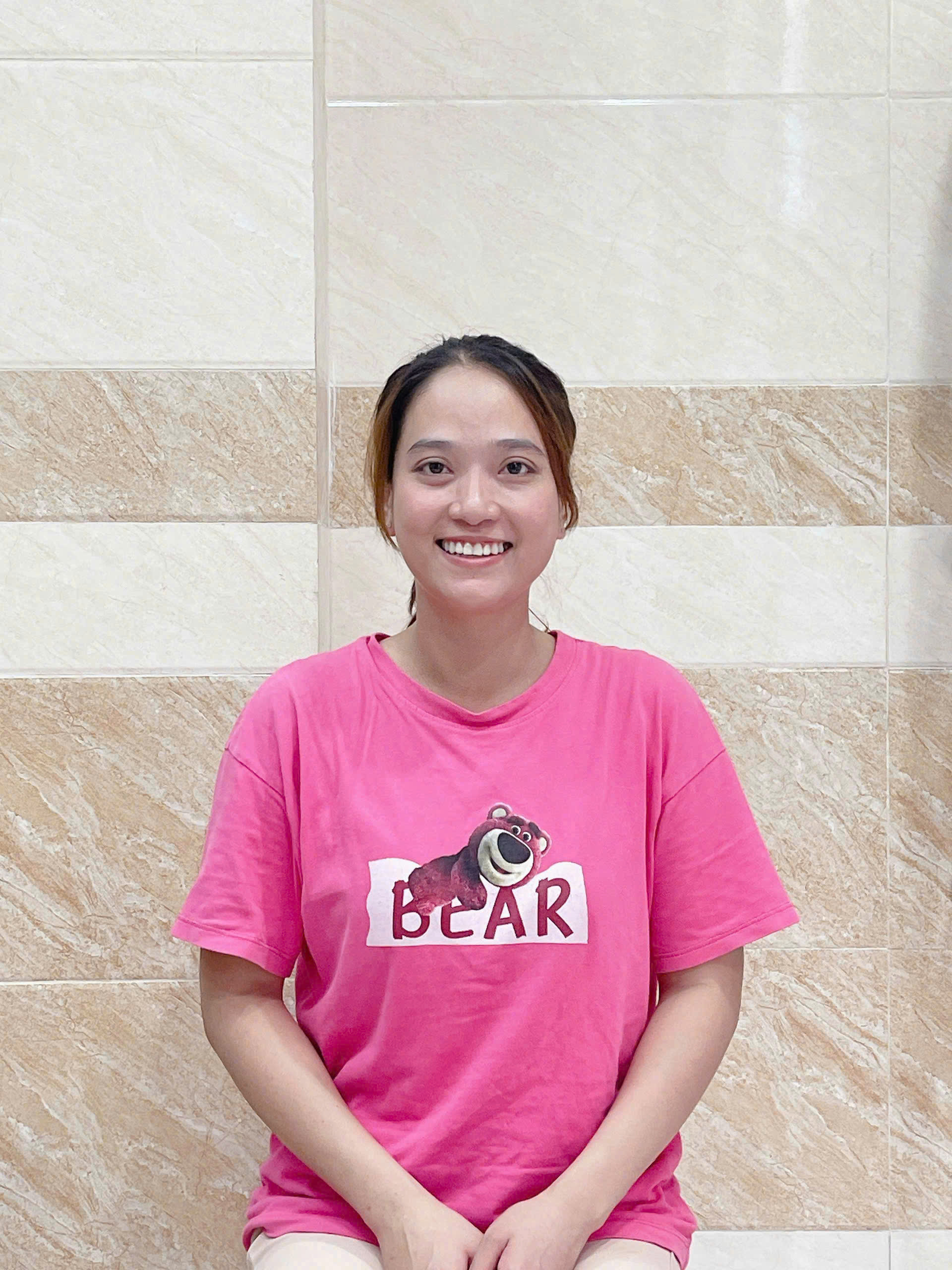 Chị Diệu – sinh năm 1995- chuyên chăm bé