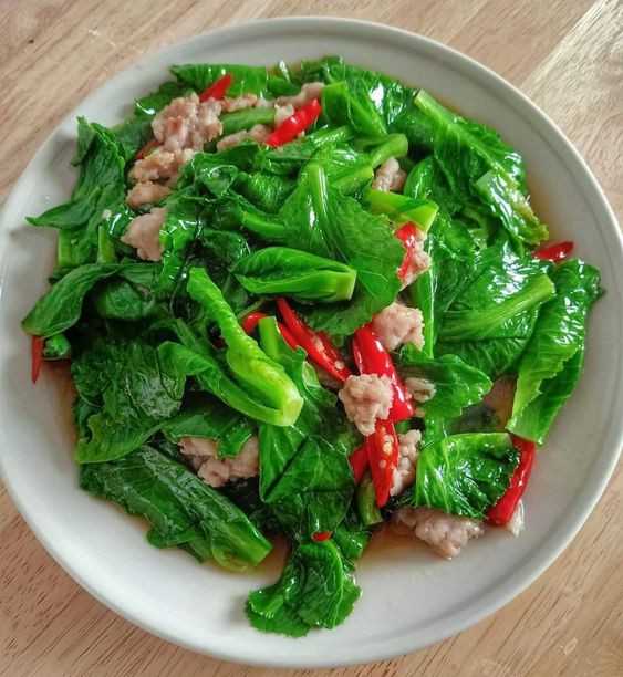 Em tuyển chị giúp việc làm việc ở đường Thành Thái, Quận 10.