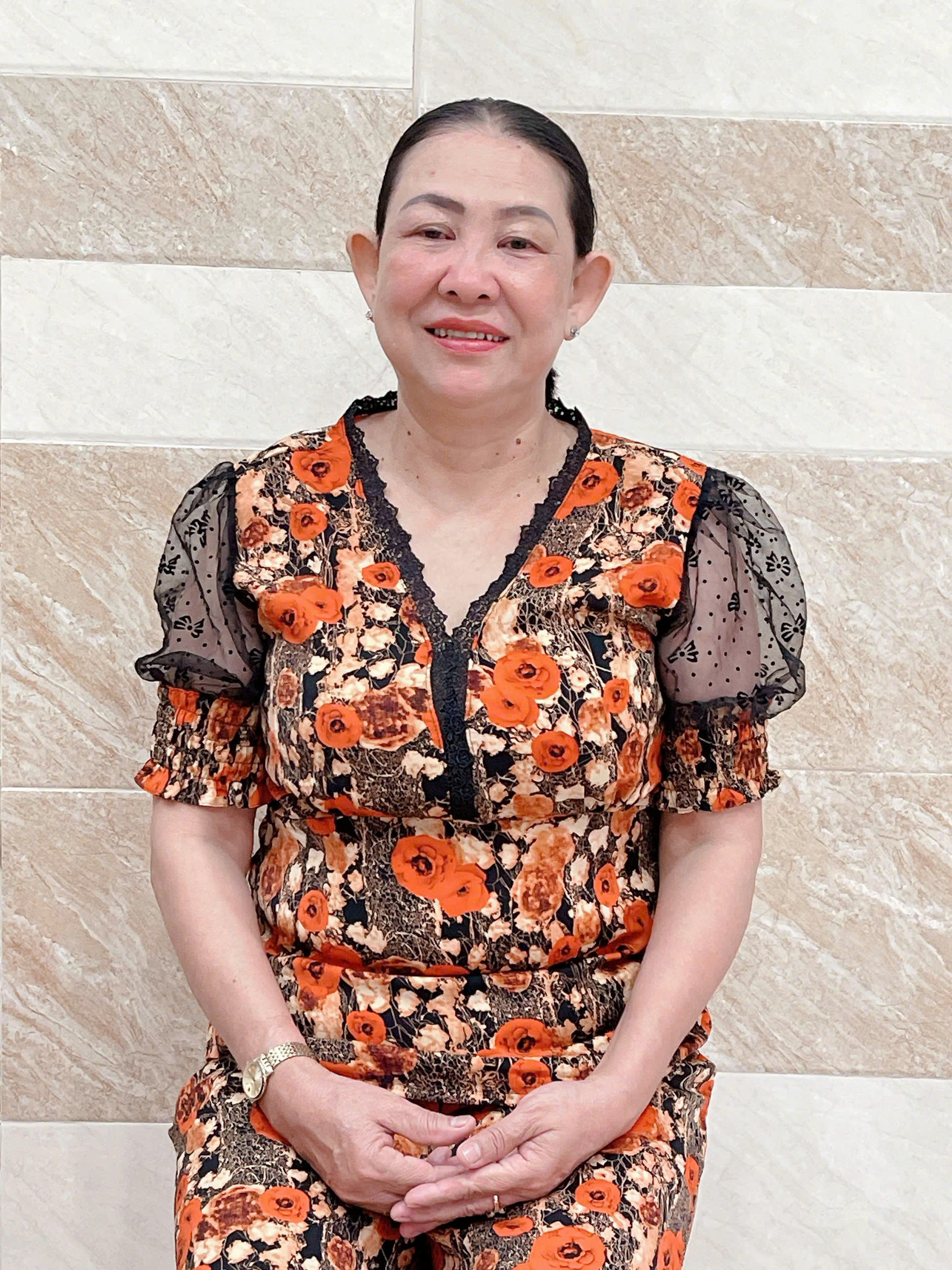 Chị Trần Thị Ngọc Giàu Sinh năm: 1971 Quê quán: Tiền Giang . cần tìm việc