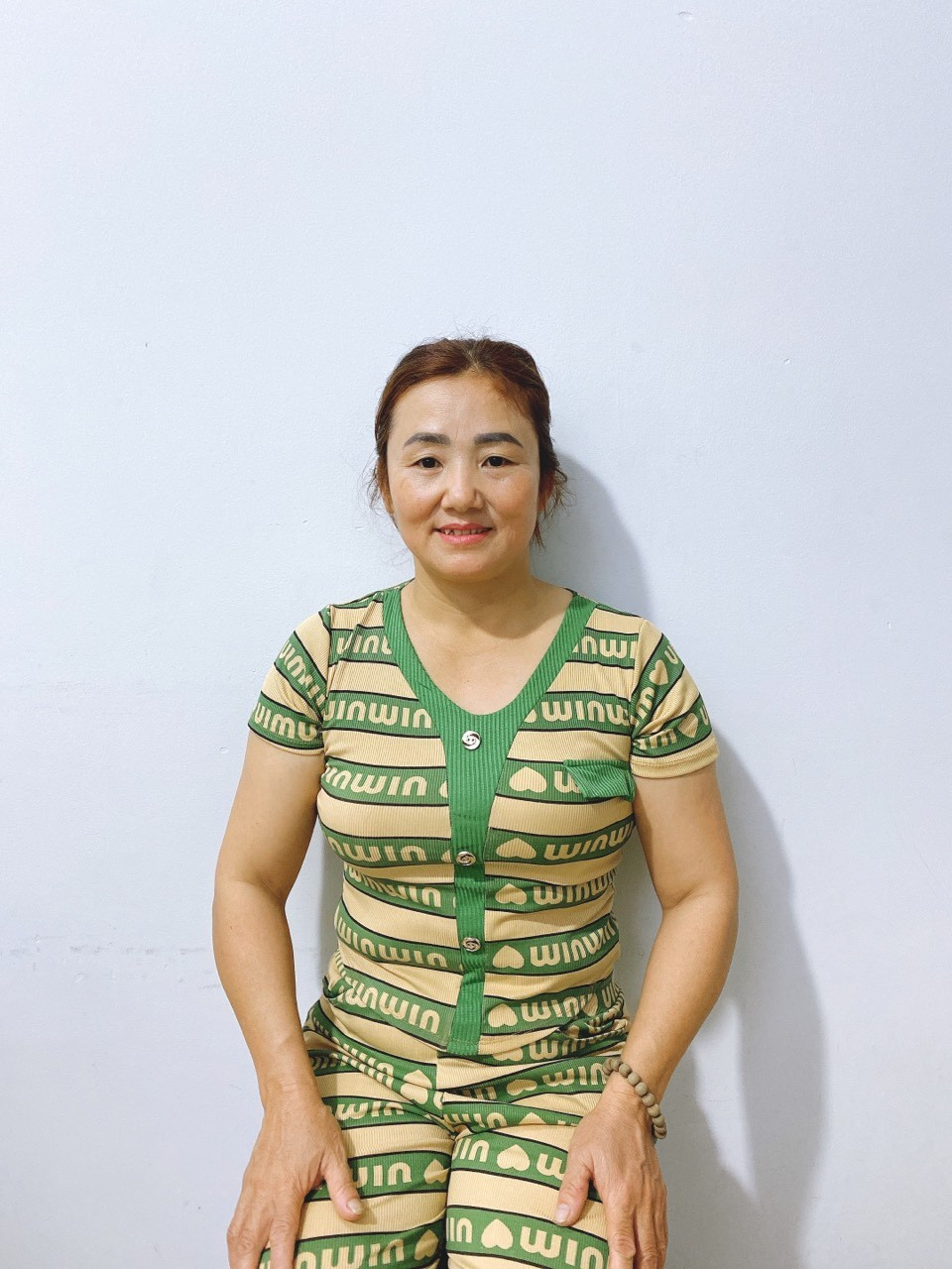 Chị chuyên giúp việc nhà nấu ăn và phụ chăm bé