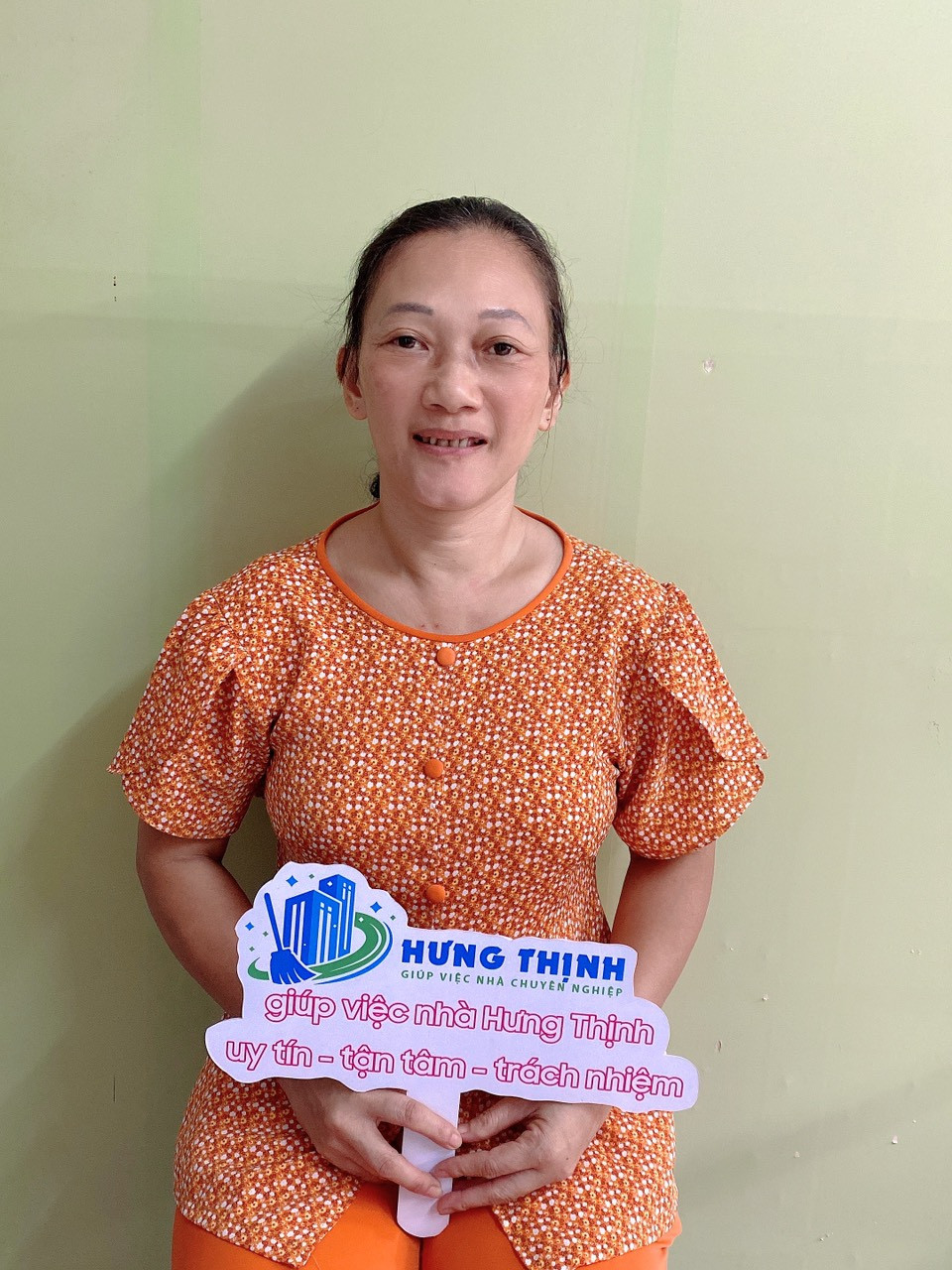 Chị Gái nhà em mới ở quên lên đang tìm việc bao ăn ở lại ạ