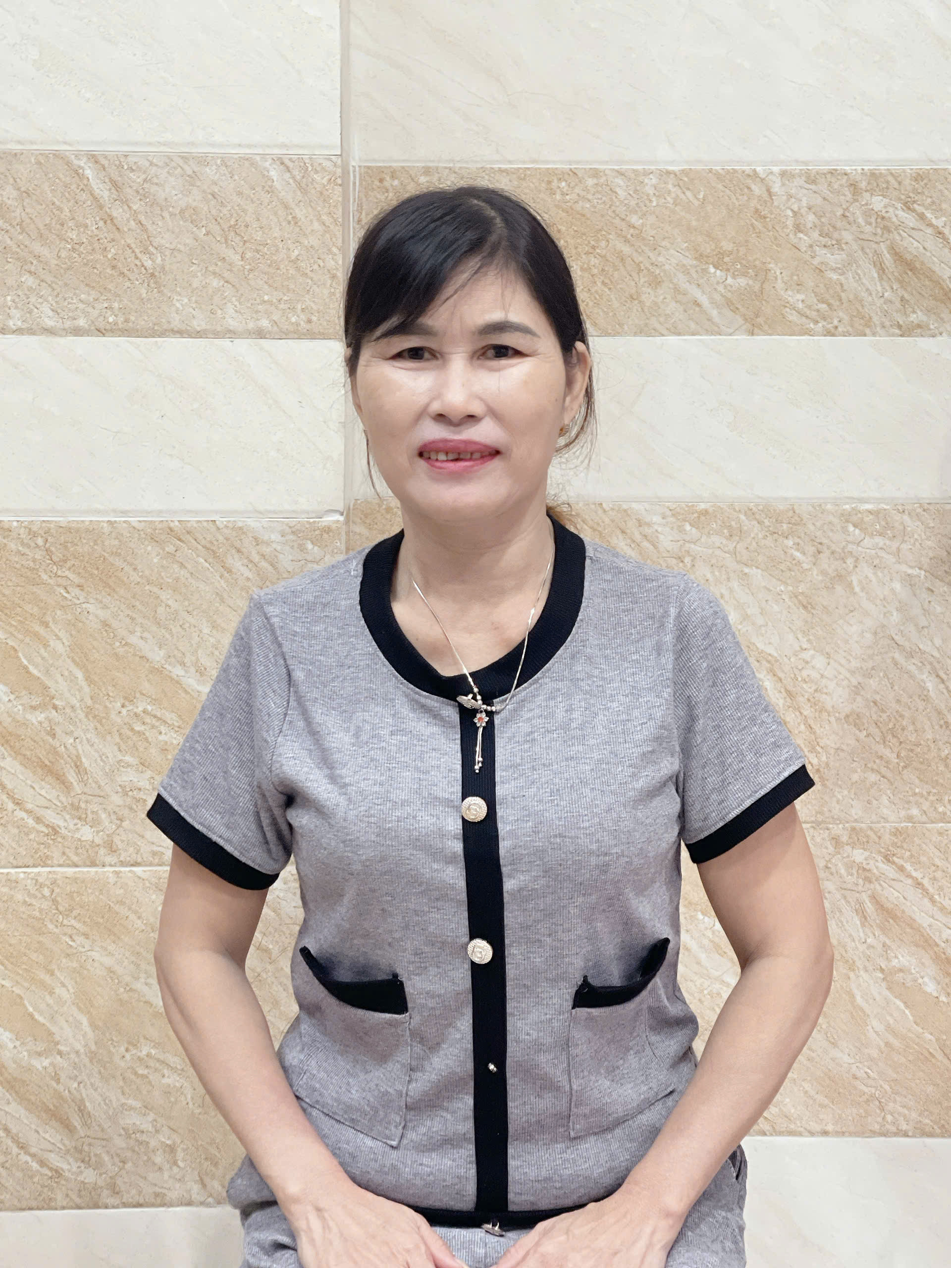 Uông Thị Bình         Sinh năm : 1972            Quê: Gia Lai.