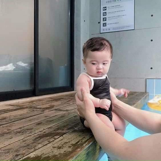 Tha thiết tìm chị đã có kinh nghiệm chăm bé 10 tháng tuổi bao ăn ở tại chung cư quận 2