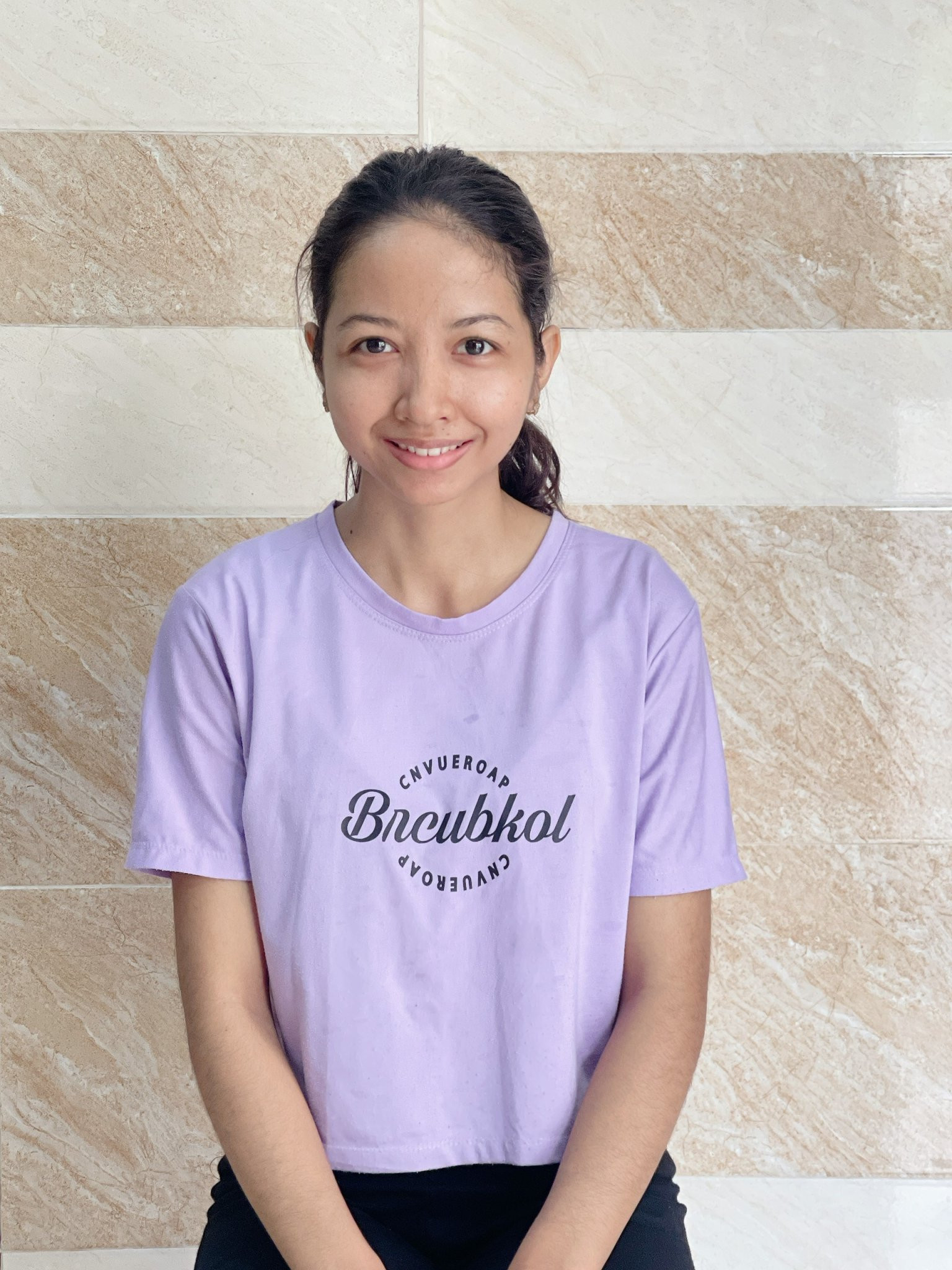 C Hảo SN 1985 Quê Tiền Giang- Giỏi chăm bé , hiền lành ăn nói nhỏ nhẹ hỗ trợ chủ nhà mọi việc