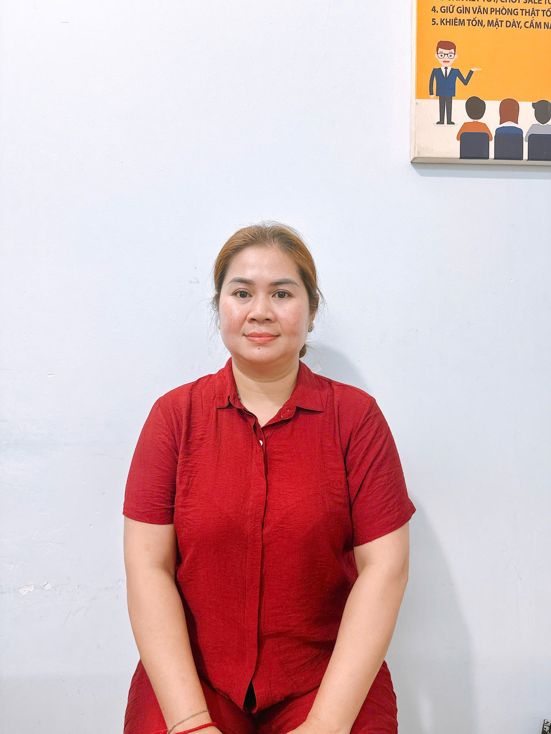 Em tìm việc giúp cô Thanh (1987) cần công việc