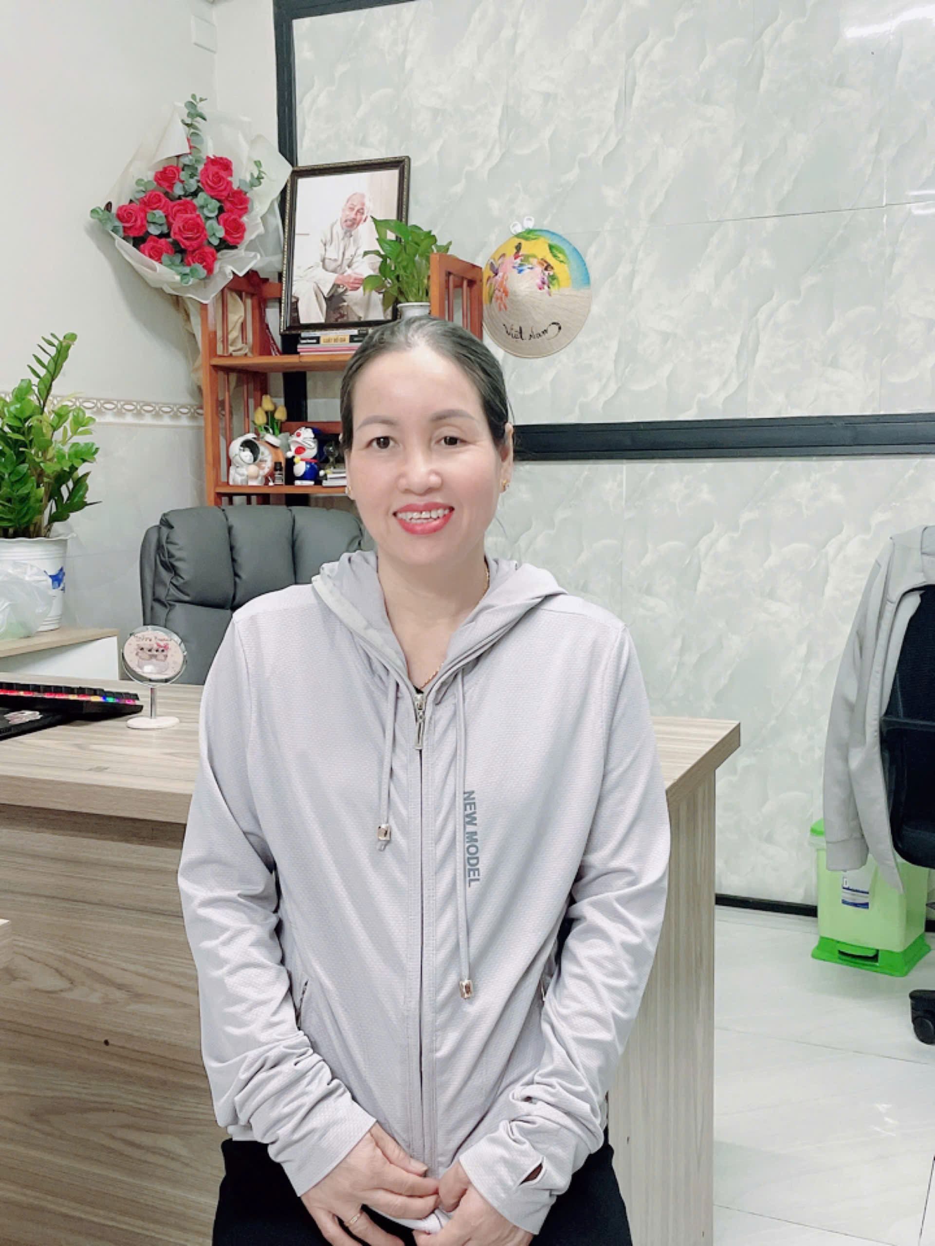 Chị Phạm Ngọc Cần, sinh năm 1978, quê Hậu Giang – GIÚP VIỆC NHÀ, CHĂM ÔNG BÀ