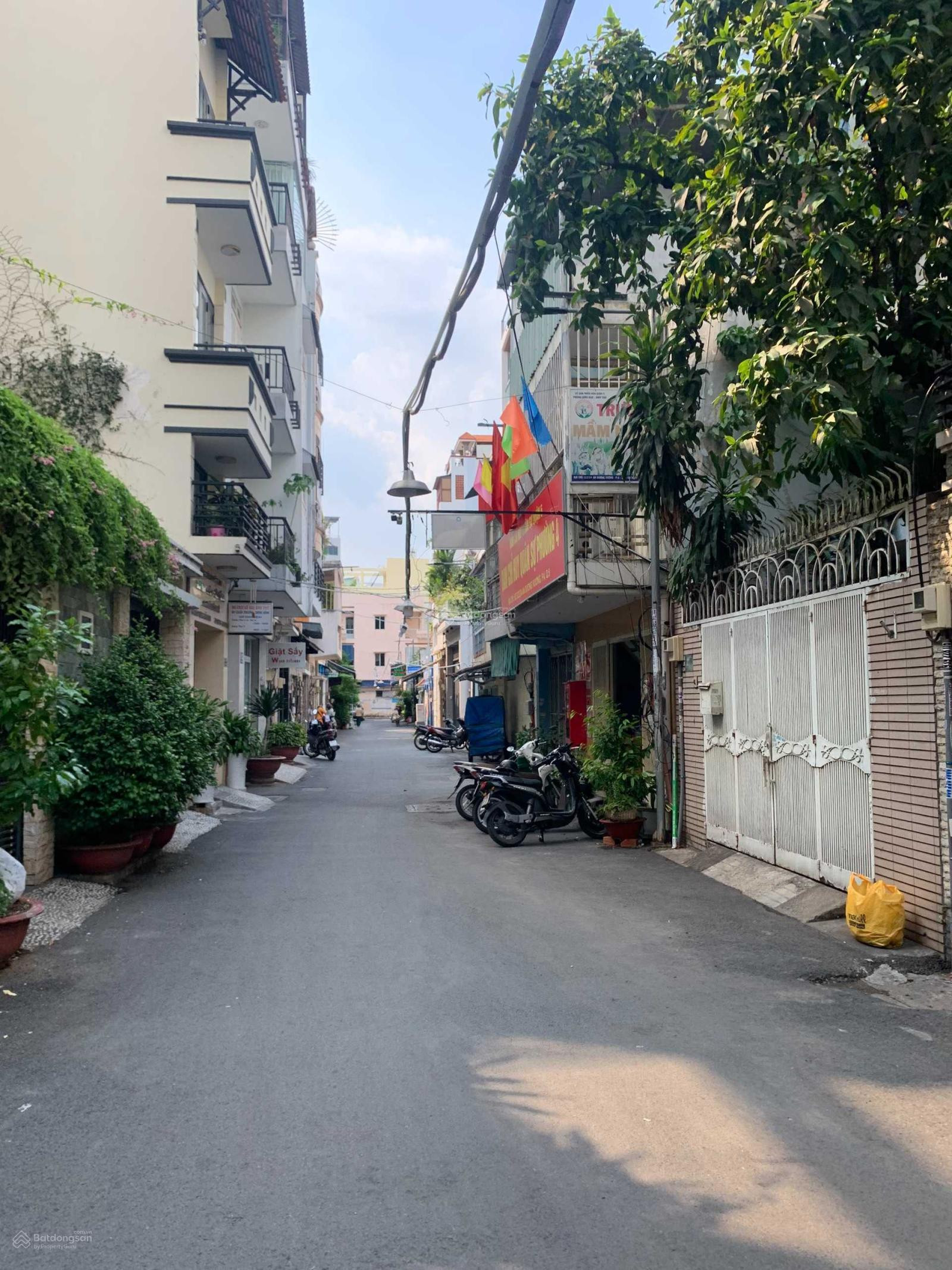 Việc làm lương cao nè các chị đẹp ơi. Bao ăn ở luôn nè