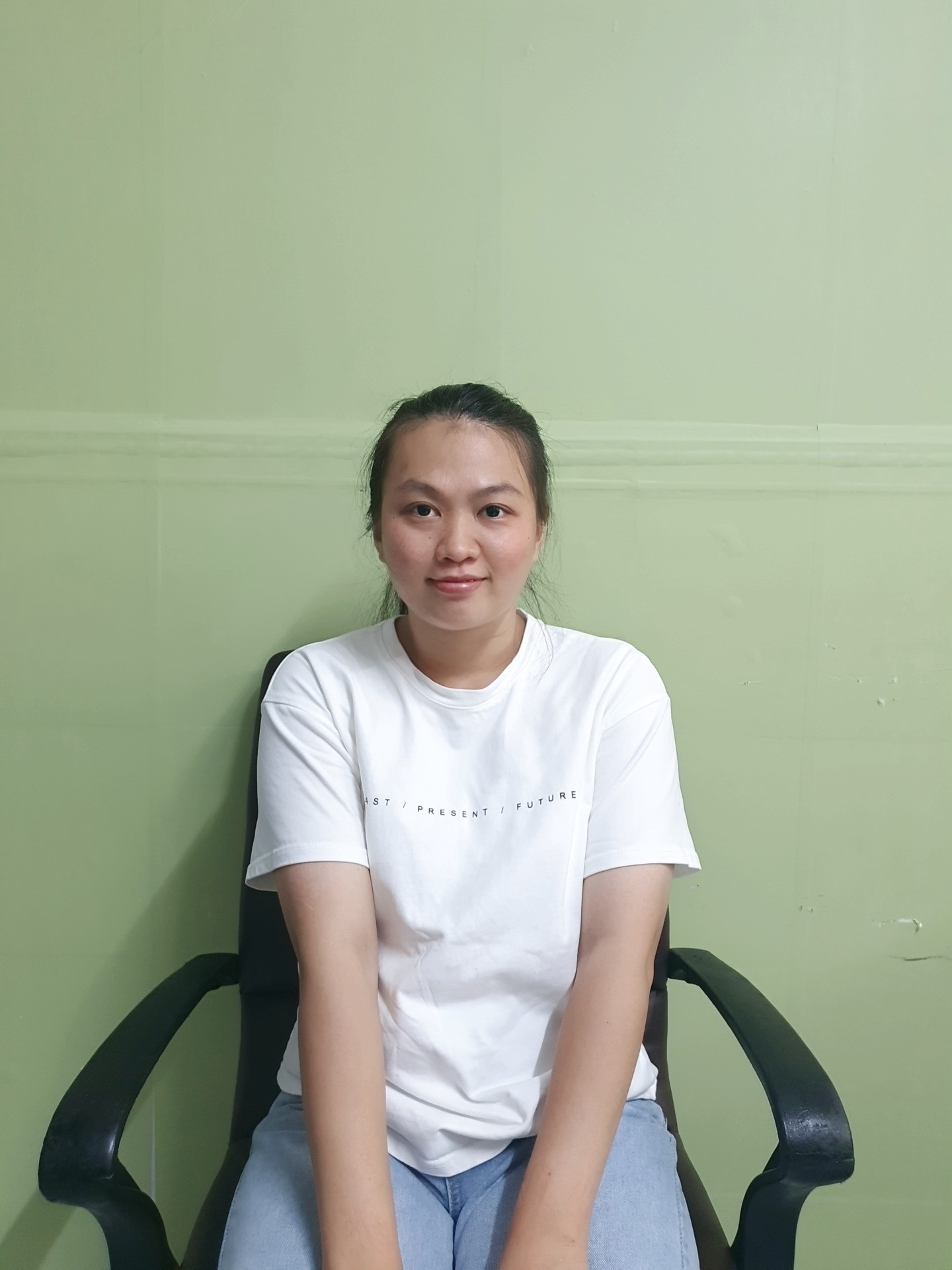 Chị Nguyễn Thị Túc Lan sn 1996 quê Phú Yên - GIÚP VIỆC NHÀ PHỤ CHĂM BÉ