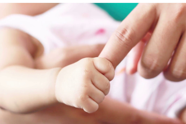 Cần Chị Chuyên Chăm Sóc Bé Sơ Sinh Về Chăm Bé Cún 5 Tháng tuổi Ở Gò Vấp Lương 10tr