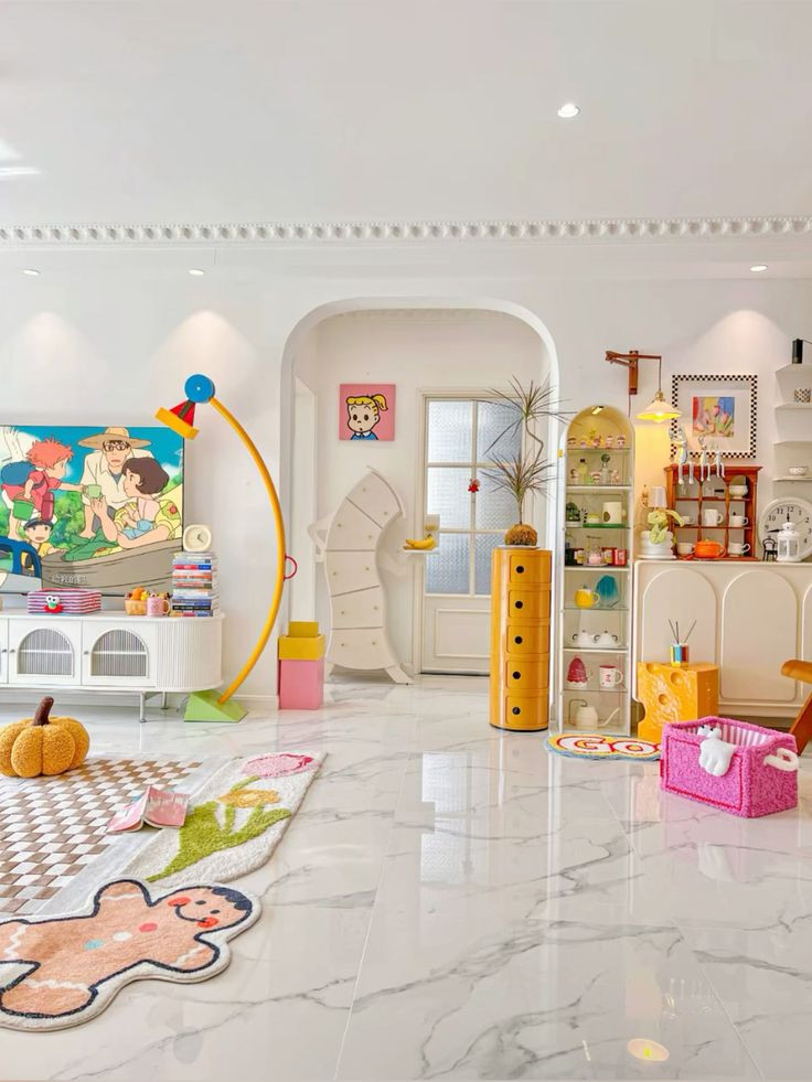 Nhà mặt phố có 1 lầu nhỏ ở trên đường Tạ Quang Bửu Quận 8 cần chị giúp việc bao ăn ở lại.