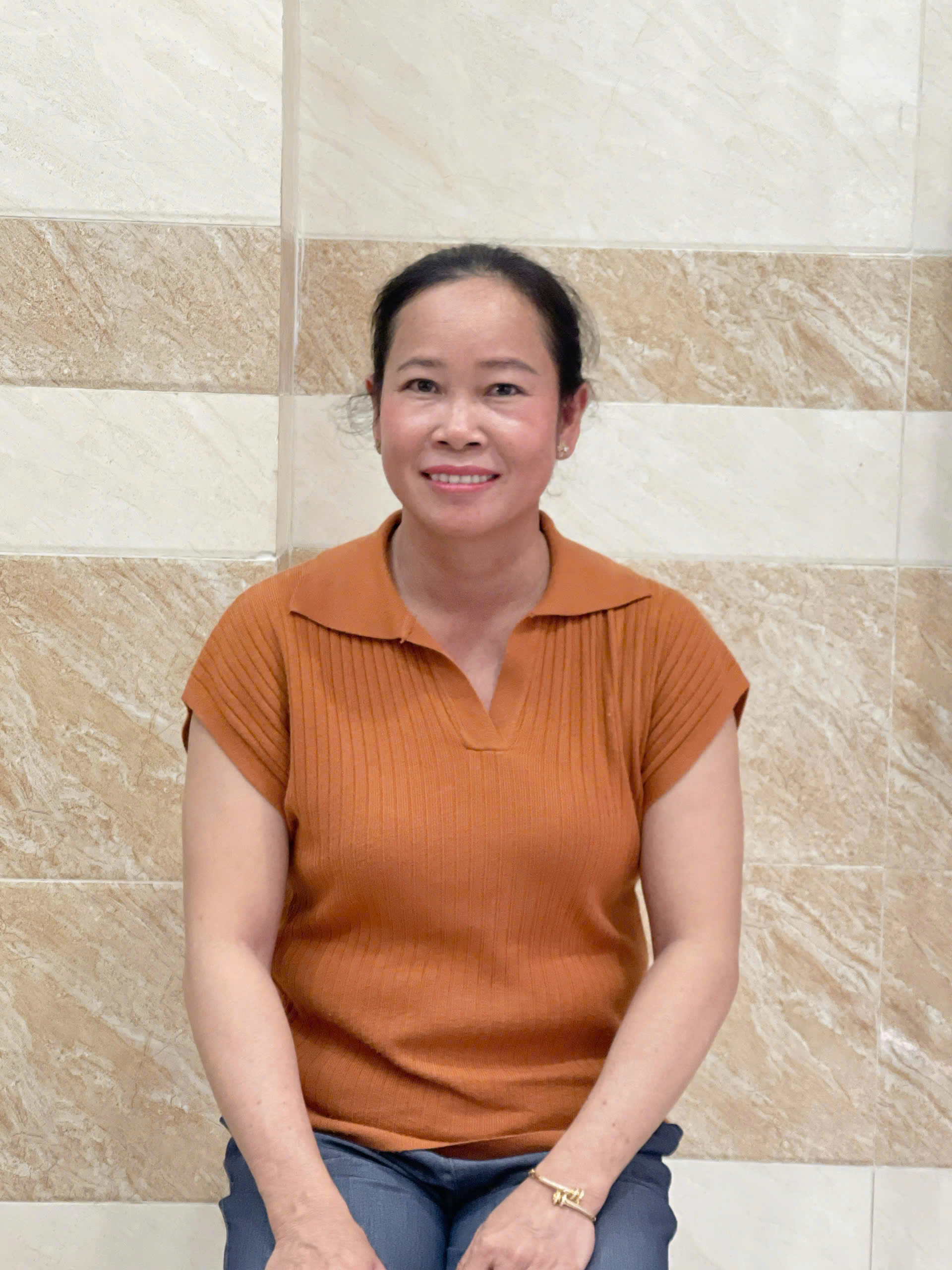 Chị Hồng Quyên 1975 Quê: Vĩnh Long. CẦN TÌM VIỆC