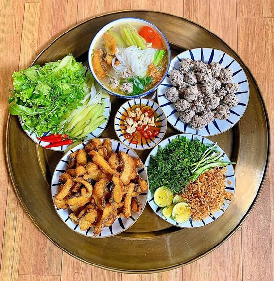 Nhà ở gần ngay chợ Tân Bình cần tuyển chị giúp việc.