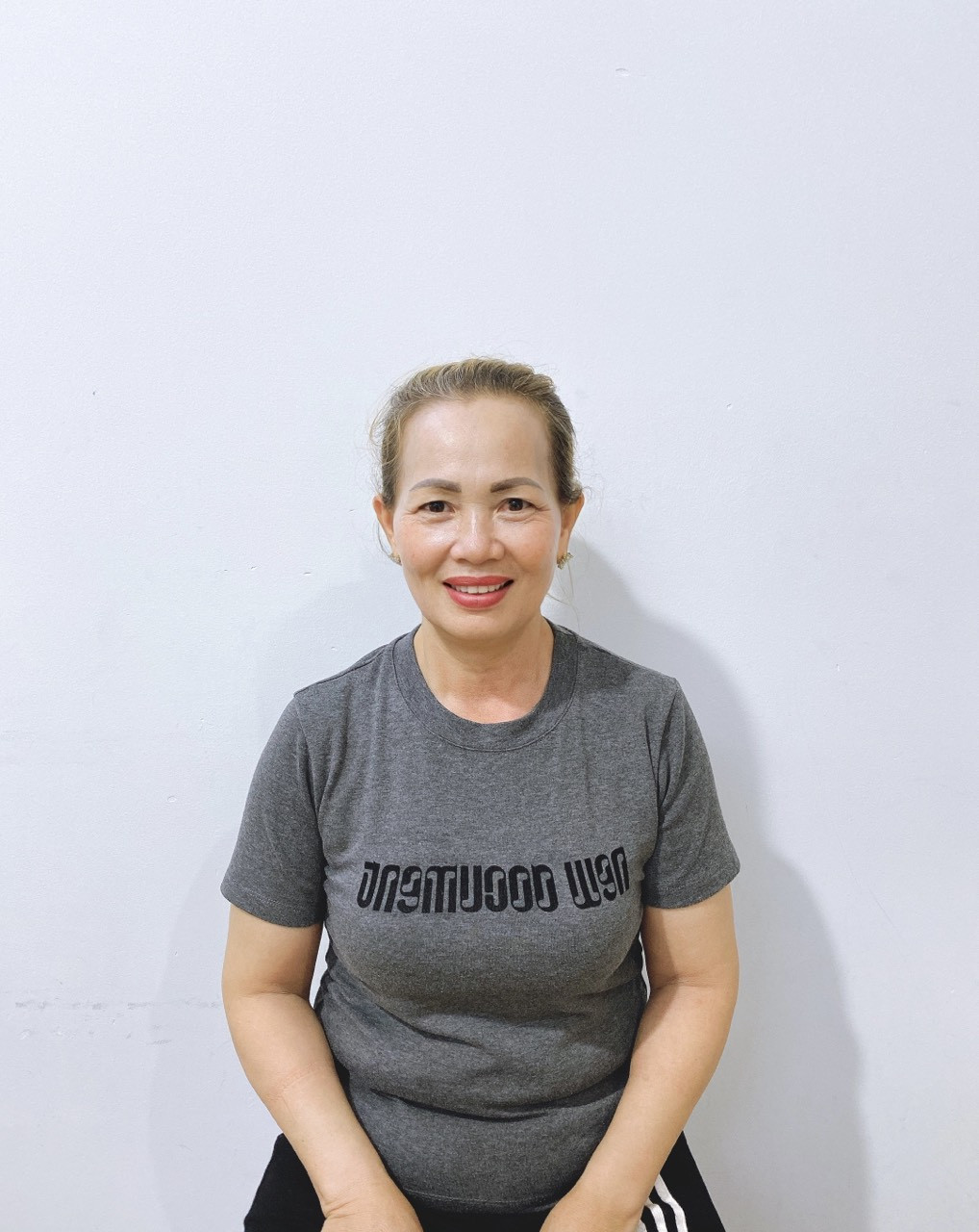 CÔ BÉ QUÊ MIỀN TRUNG RẤT THÍCH CHĂM BÉ ĐI LÀM KHÔNG DÙNG SMARPHONE