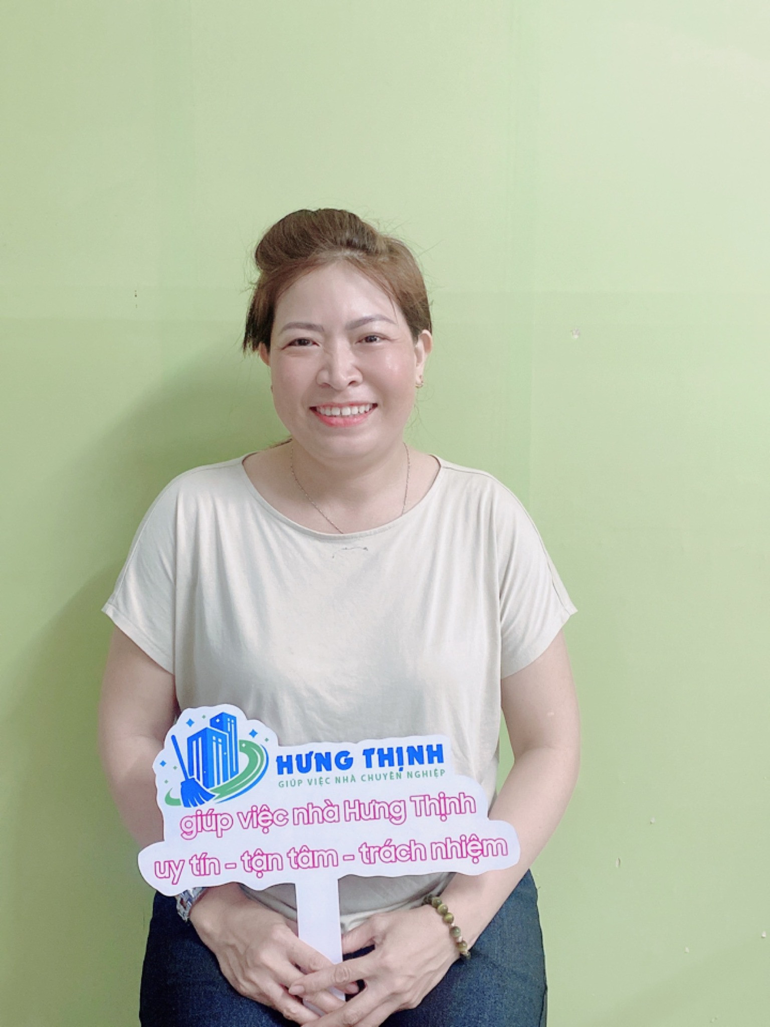 Chị Nguyệt nhanh nhẹn hiền lành đang tìm việc bao ăn ở lại ạ