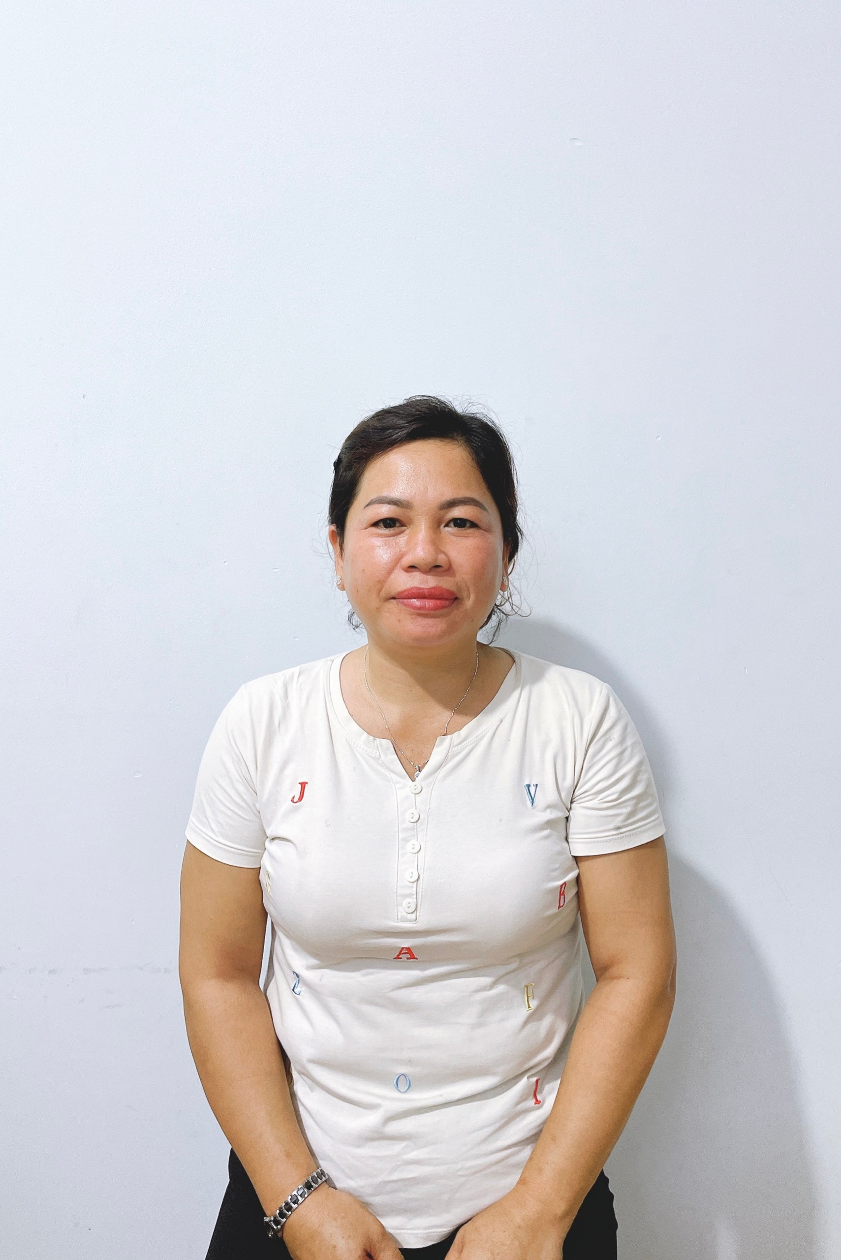 СHỊ HÀ ЅN 1986 Ԛ𝖴Ê NINH THUẬN, СÔ MОN𝖦 M𝖴ỐN ТÌM СÔN𝖦 𝖵𝖨ỆС 𝖦𝖨ÚР 𝖵𝖨ỆС N𝖧À PHỤ С𝖧ĂM BÉ 