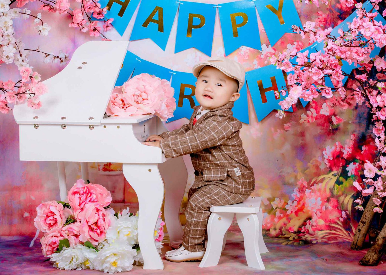 TÌM CHỊ CHĂM BÉ Q.4 LƯƠNG 11TR