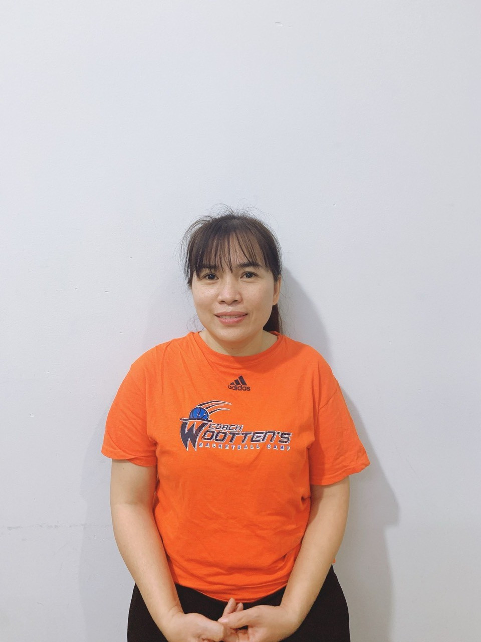 Cô CHUYÊN LÀM VIỆC NHÀ – NẤU ĂN NGON – CHĂM EM BÉ