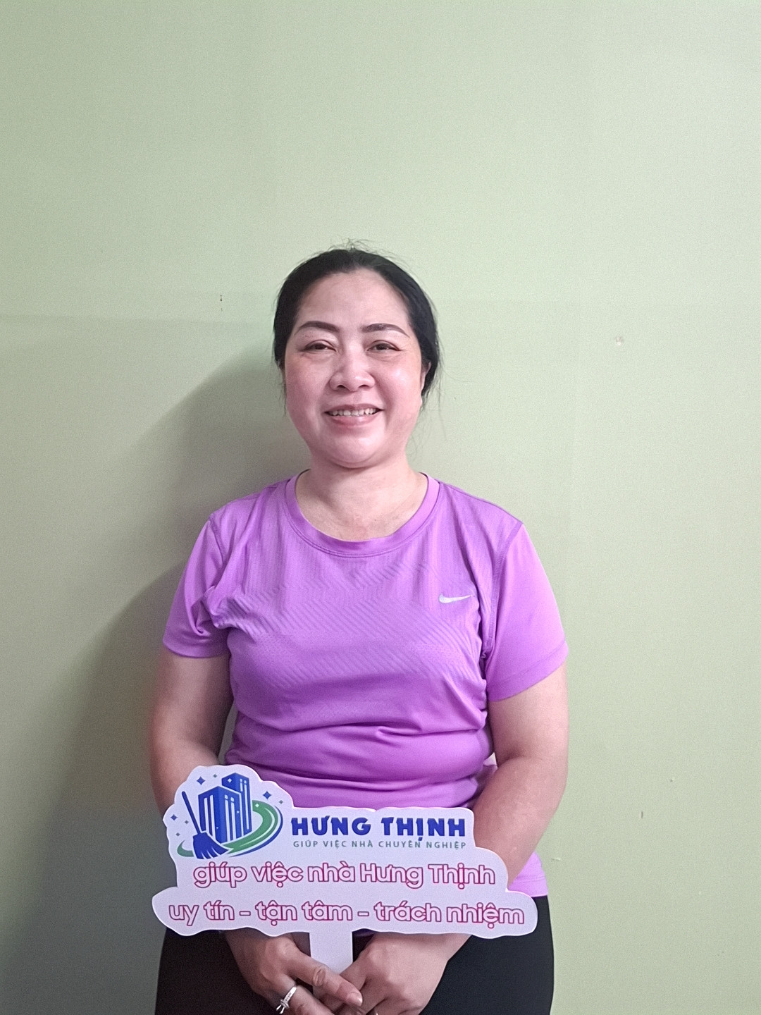 Chị Tuyết Trinh - 48 Tuổi - Người Miền Nam. Chị chuyên giúp việc gia đình, giúp việc ở Ả rập 4 năm