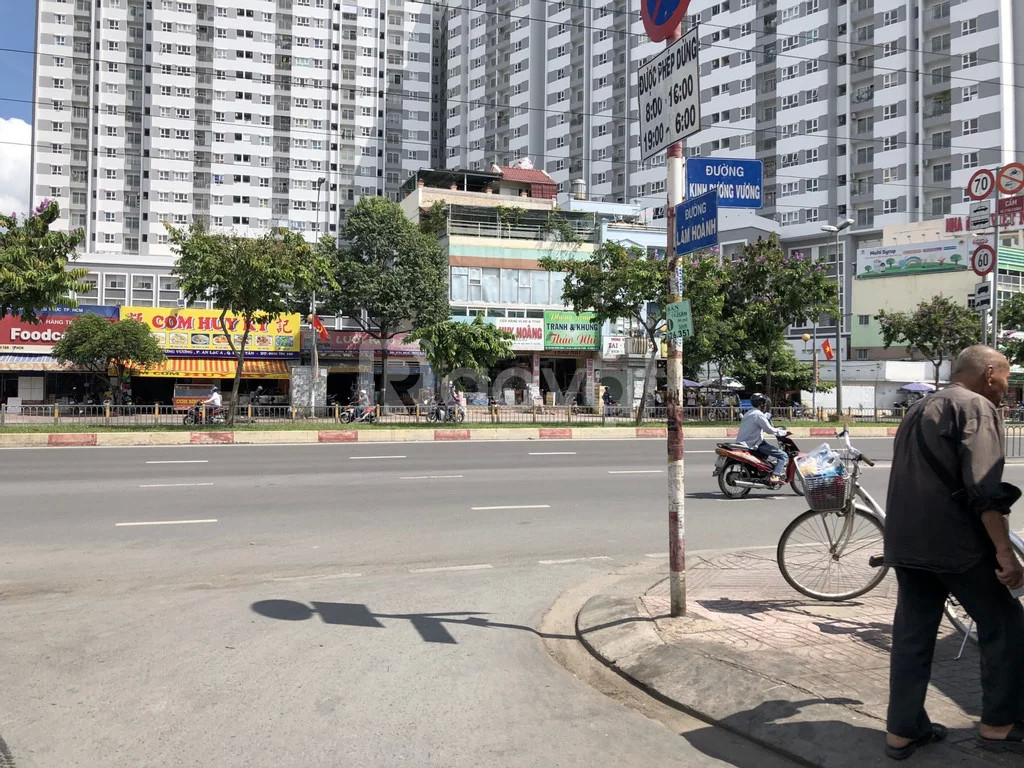 NGAY ĐƯỜNG KINH DƯƠNG VƯƠNG- BÌNH TÂN CẦN CÔ GIÚP VIỆC ( BAO ĂN Ở )