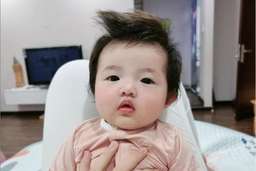 Vợ Chồng Muốn Tìm Chị Hiền Lành Chăm Sóc Bé Sơ Sinh