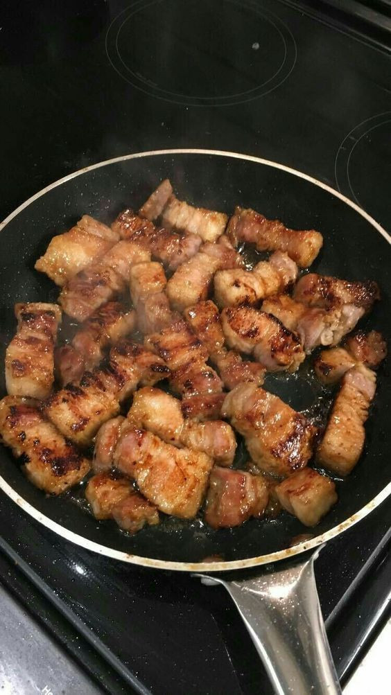 Nhà 3 Người Ở Quận 1 Tìm Chị Giúp Việc Bao Ăn Ở Lại.