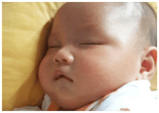 Bé Gái 4 Tháng Rất Cần Chị Hiền Lành Yêu Thương Trẻ Ở Quận 10