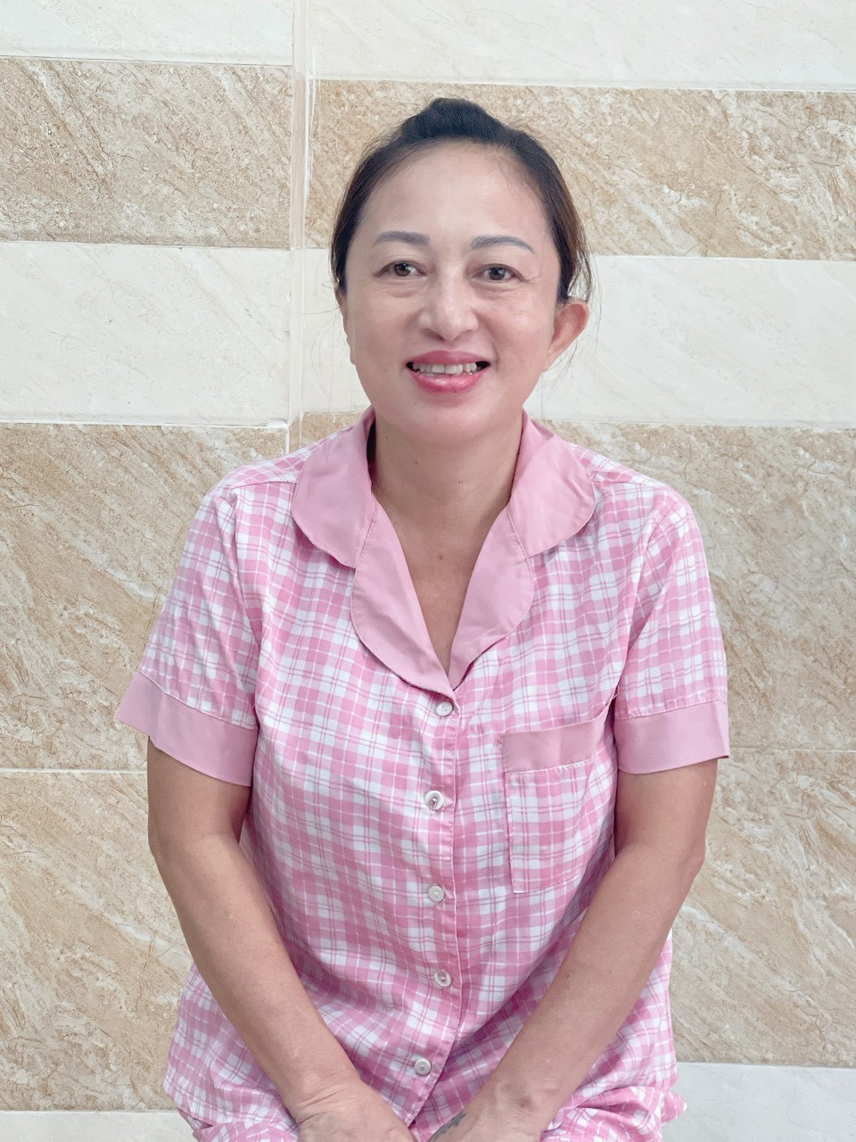 Chị LÀI 49 tuổi người miền Trung nhận việc giúp việc nhà phụ giữ em , tạp vụ , phụ quán