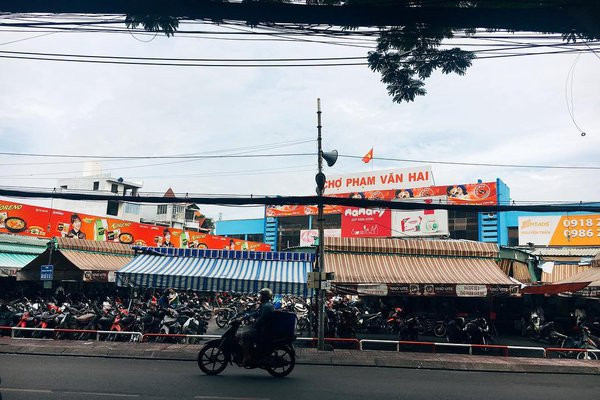 Cần một chị về làm nội trợ tại chợ Phạm Văn Hai-Tân Bình