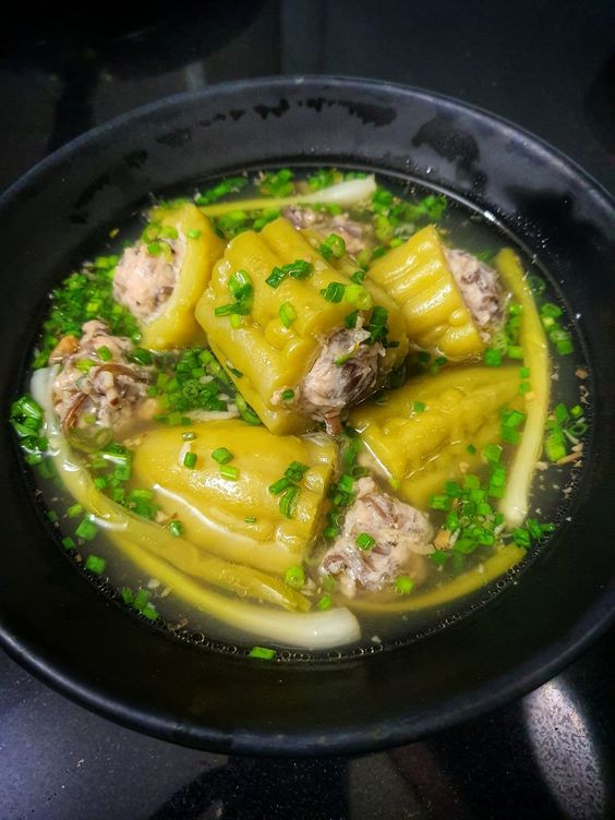 -Em Tìm Gấp 1 Chị Về Phụ Nấu Cơm, Lau Dọn Nhà Cửa, Ở Quận 7.